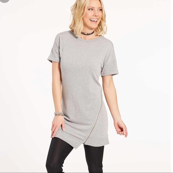 Evereve Dresses & Skirts - • Evereve •